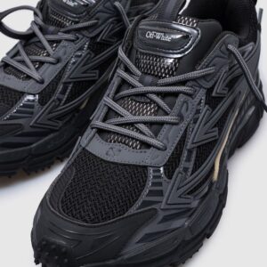 Off-White Be Right Back noires